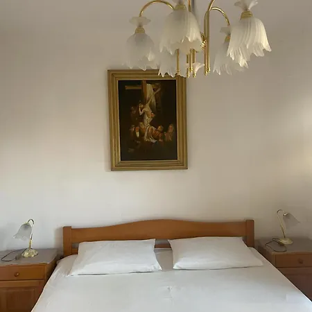 Sobe Zlata Makarska