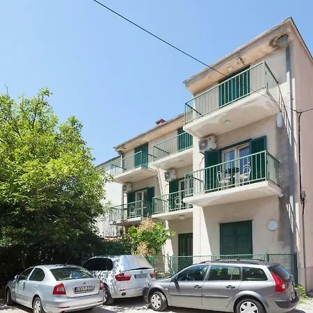 Casa de hóspedes Sobe Zlata Makarska